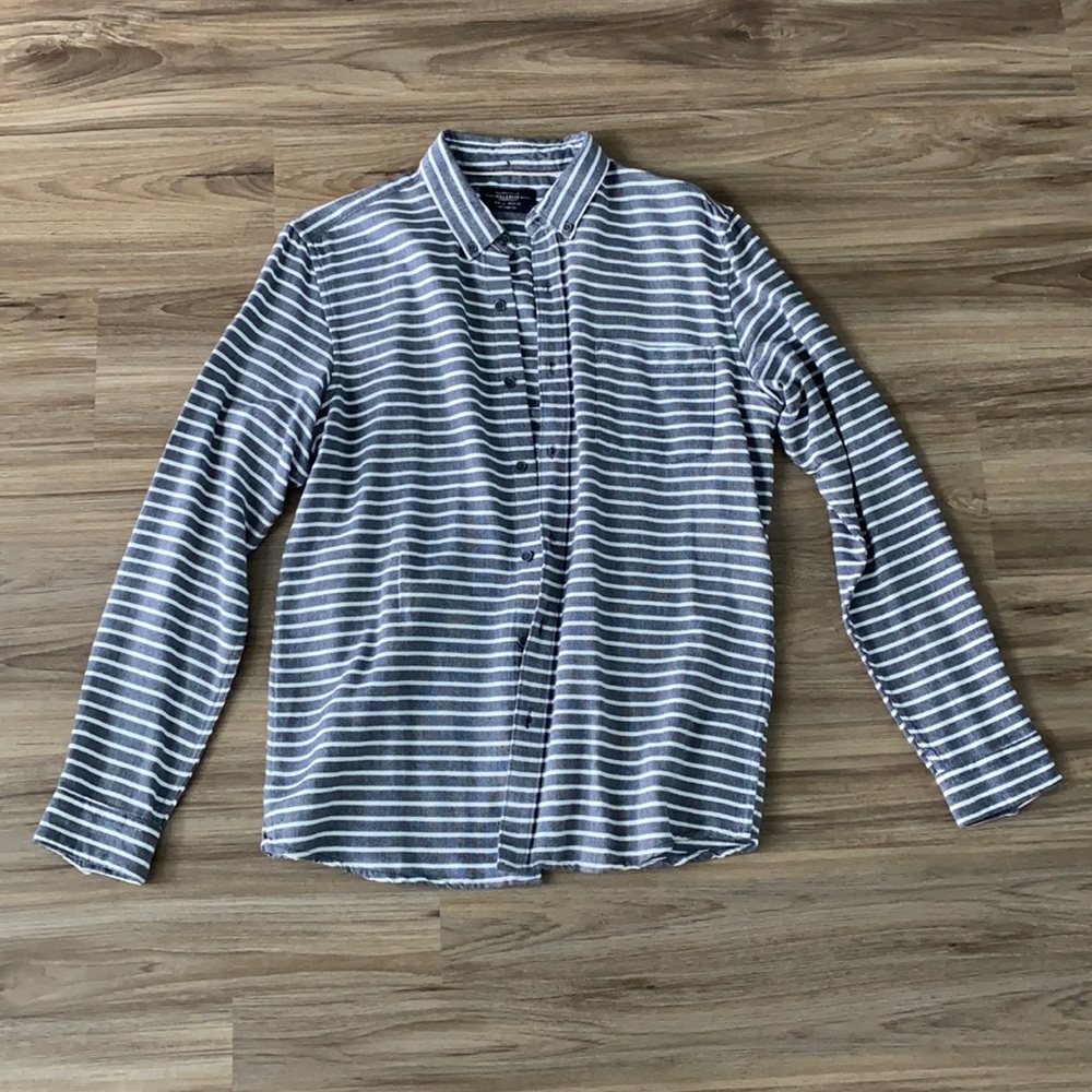 Pull & Bear button down shirt